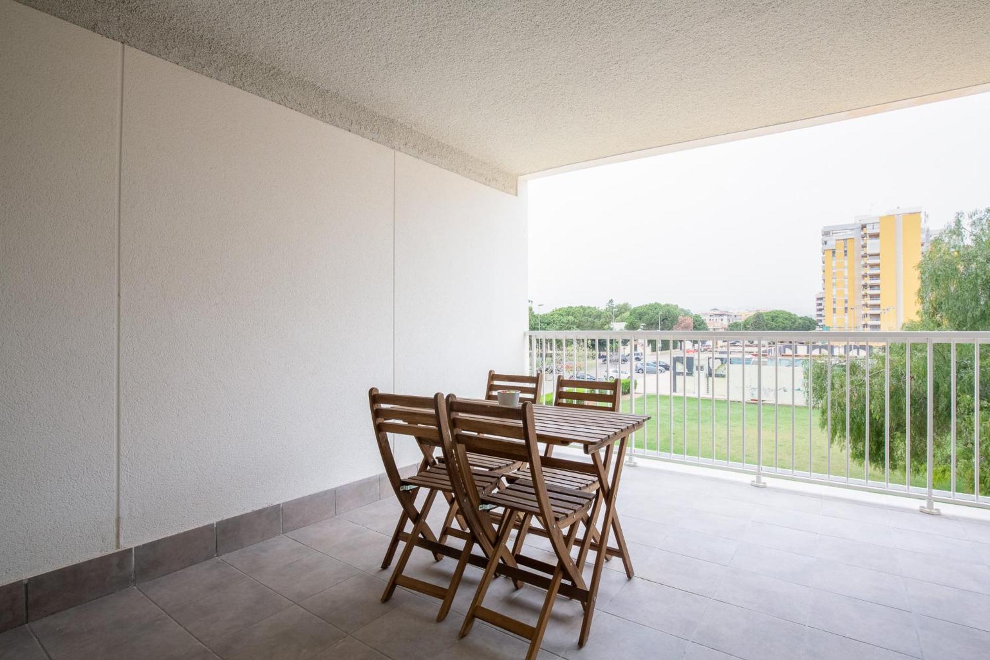 Apartamentos En Canet Al Mar, Junto Playa Y Con Piscina Canet d’En Berenguer Kültér fotó